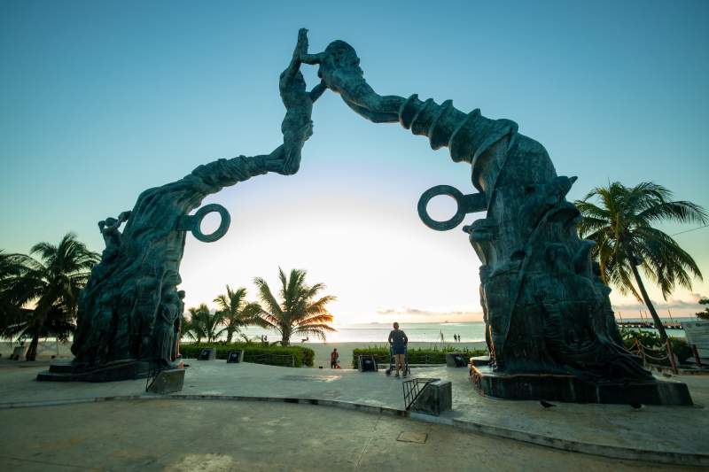 Parque Los Fundadores in Playa del Carmen, Mexico