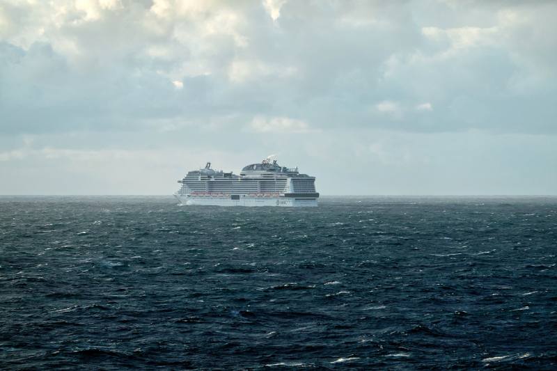 Cruise ship in bad weather