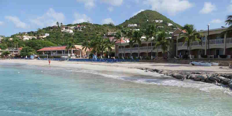 Little Bay Beach, St. Maarten