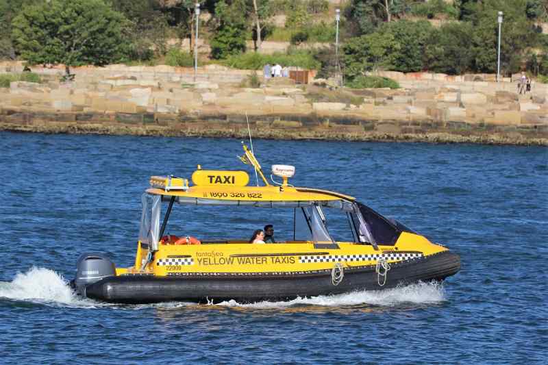 Roatan Water Taxi