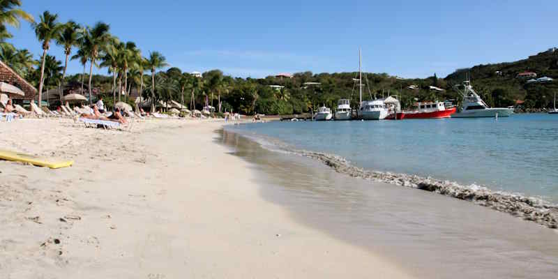 Great Cruz Bay beach