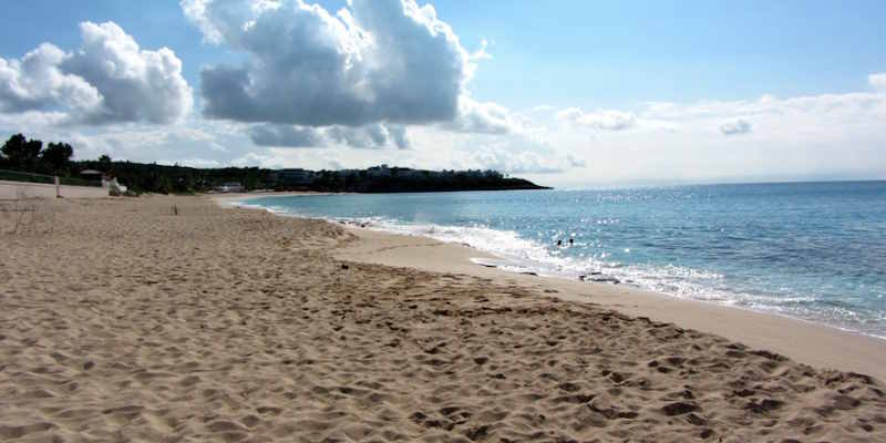 Long Bay Beach (Baie Longue)