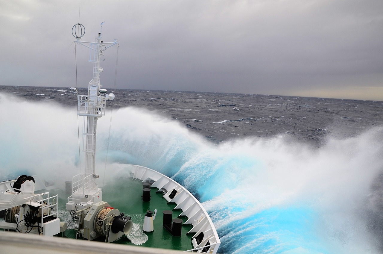 Cover Photo 10 Most Dangerous Seas For Cruise Ships