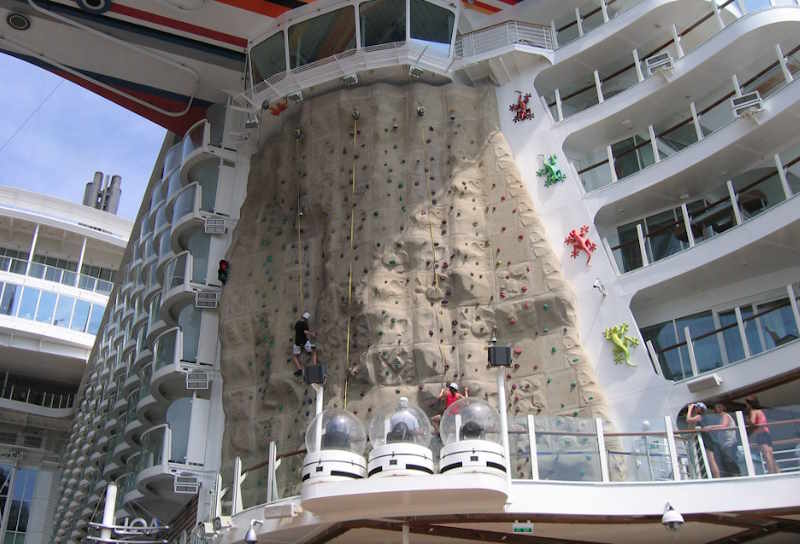 Allure climbing wall