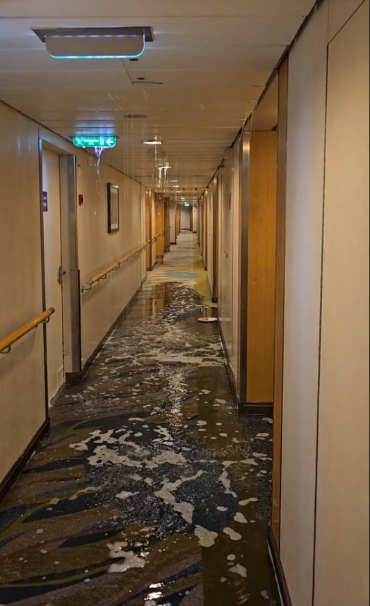 allure_of_the_seas_flood_hallway