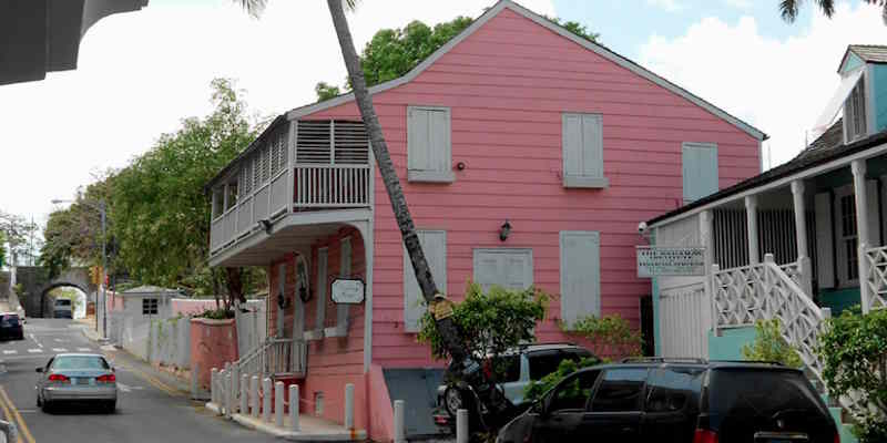 Balcony House Museum nassau