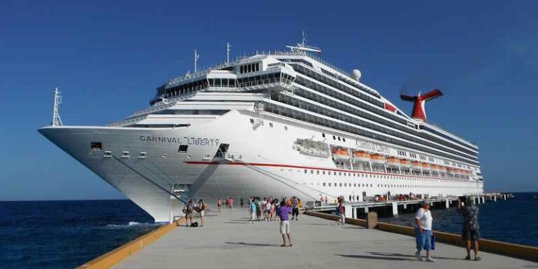 Best and Worst Carnival Cruise Cabins (According to Reviews)